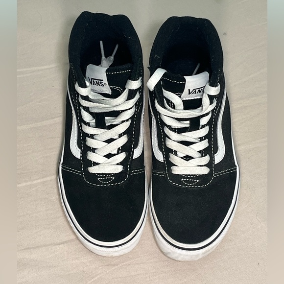 VANS Sk8-Hi Sneakers GUC Black & White Kids Size 3/Women’s Size 4.5 - Picture 4 of 15